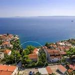 Barbara Mit Blick Auf Wasser By Interhome Vikendica *