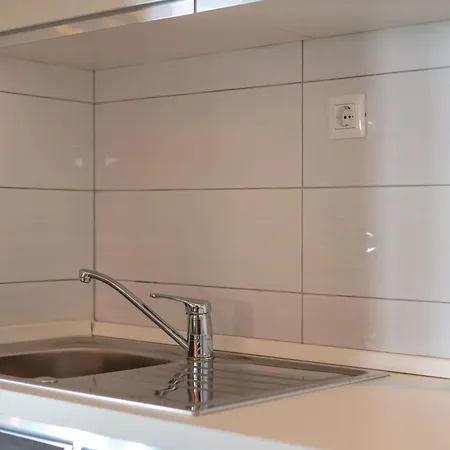 Nyaraló Barbara Mit Blick Auf Wasser By Interhome