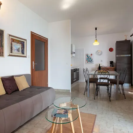 Barbara Mit Blick Auf Wasser By Interhome Vikendica Trogir