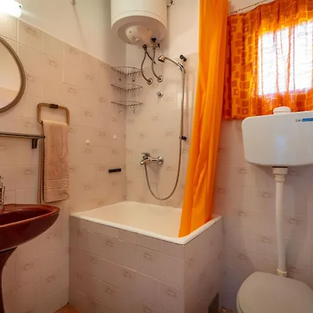 Vikendica Barbara Mit Blick Auf Wasser By Interhome Trogir