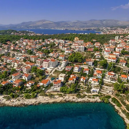 Vikendica Barbara Mit Blick Auf Wasser By Interhome Trogir