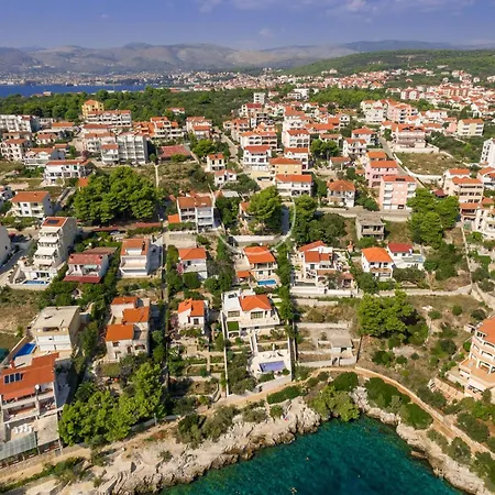 Vikendica Barbara Mit Blick Auf Wasser By Interhome Trogir