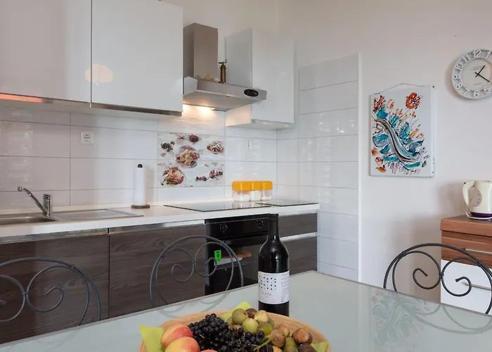 Barbara Mit Blick Auf Wasser By Interhome Trogir