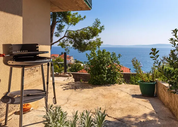 Barbara Mit Blick Auf Wasser By Interhome Nyaraló Trogir