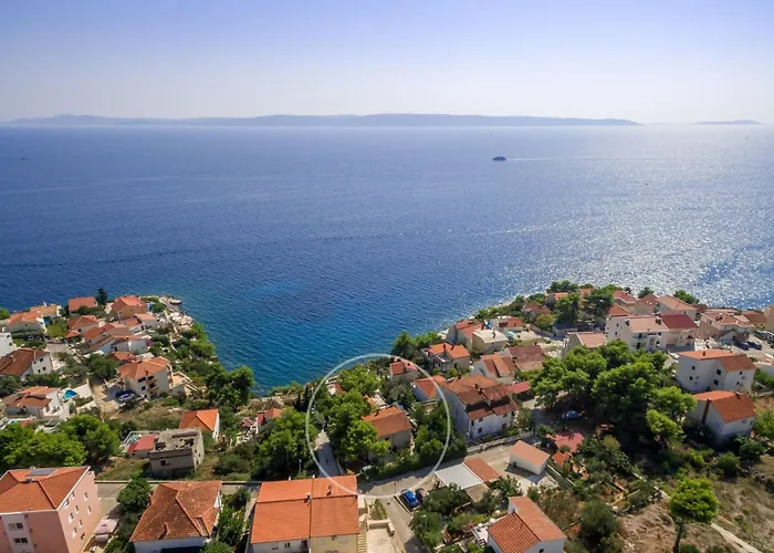 Barbara Mit Blick Auf Wasser By Interhome
