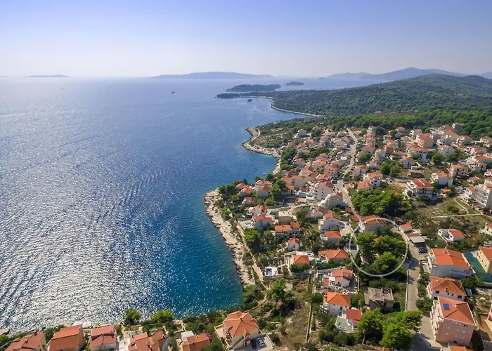 Barbara Mit Blick Auf Wasser By Interhome Nyaraló *