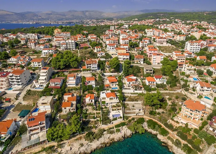 Nyaraló Barbara Mit Blick Auf Wasser By Interhome Trogir