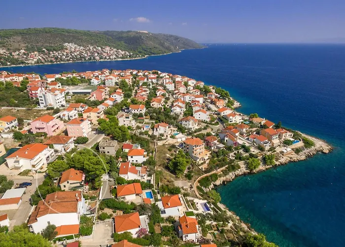 Barbara Mit Blick Auf Wasser By Interhome *